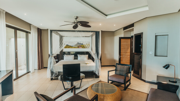 Crystals Beach Resort Belle Mare